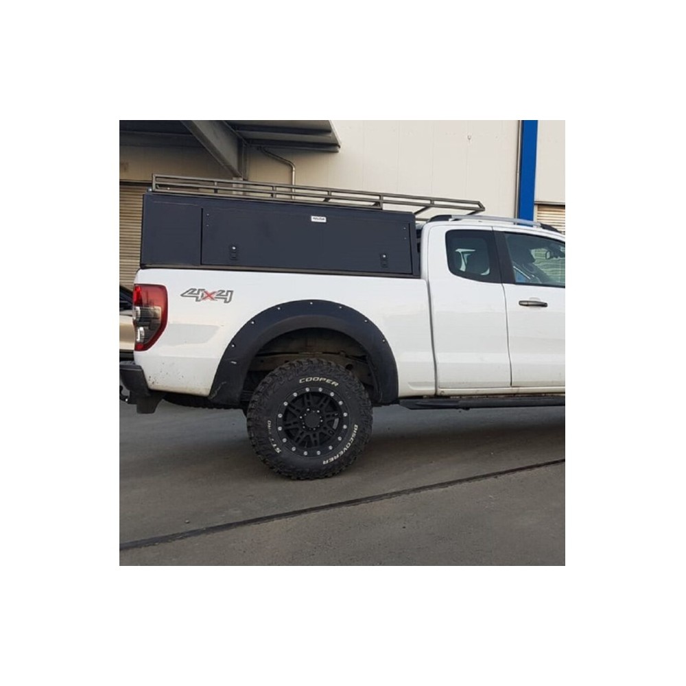 Hardtop Explorer noir Ford Ranger 2012-2022 Alu-Cab robuste aluminium Hardtop Explorer noir Ford Ranger 2012-2022 Alu-Cab robuste aluminium